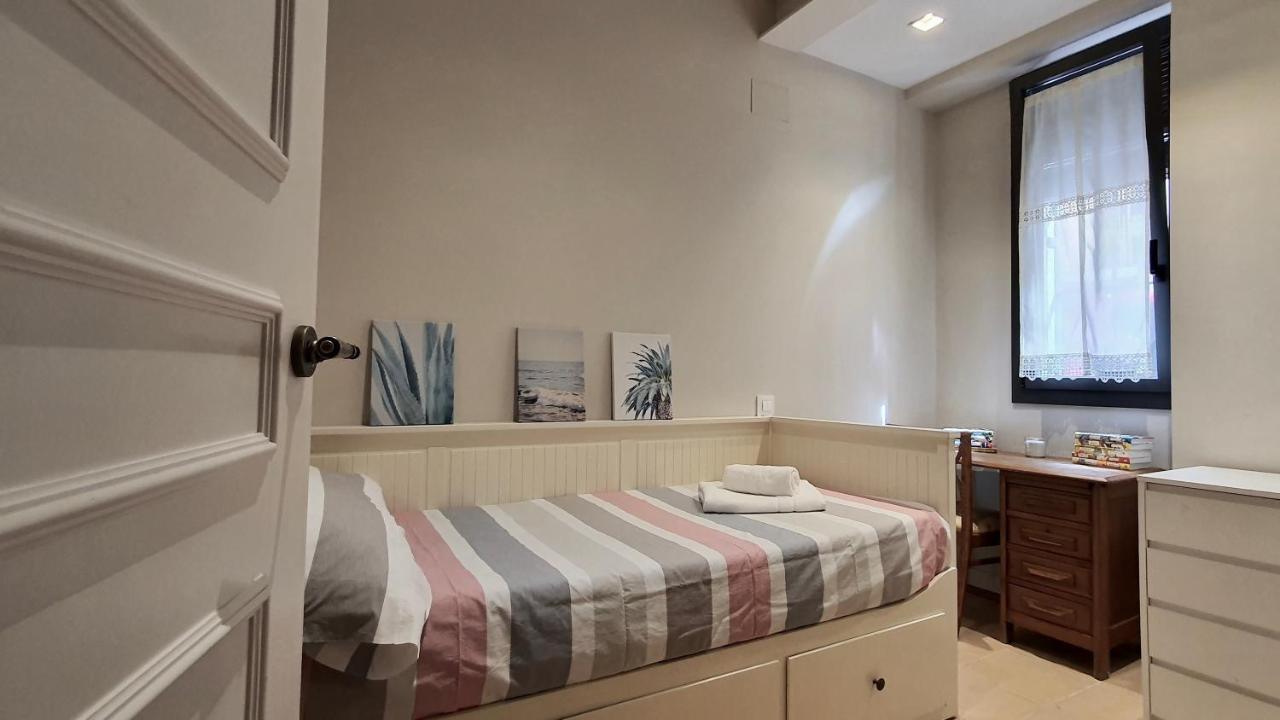 Opening Doors Vilassar. Family House Beach & Relax ビラサル・ダ・マル エクステリア 写真